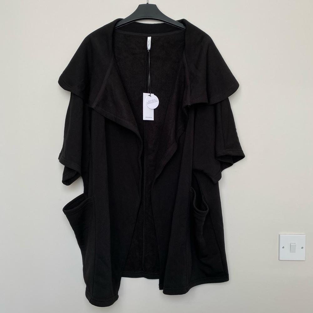 🔴 B3G1 🔴 NWT Vici Pocketed Fleece Cardigan in Black - Picture 2 of 4
